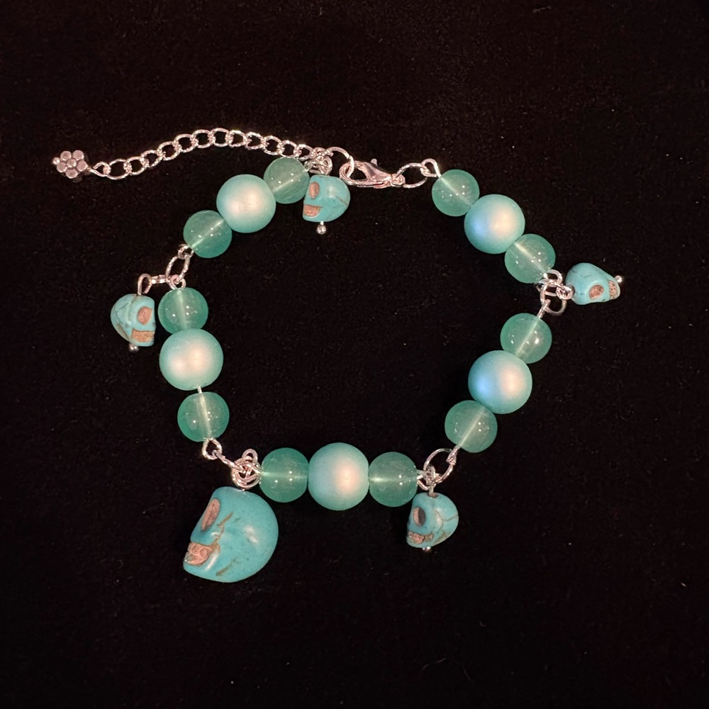 Turquoise Beaded Skull Bracelet